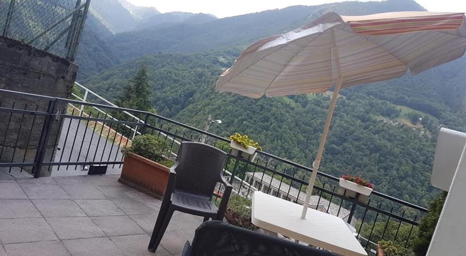 Cedarwood Bed & Breakfast Premana Luaran gambar